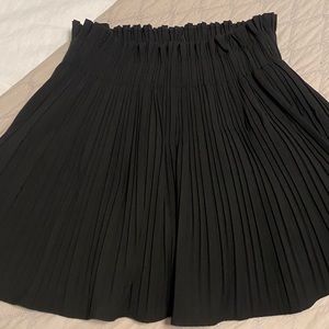 Zara Size Medium Pleated Skort!